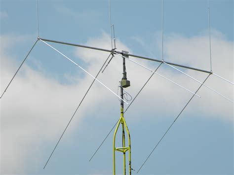 The overall physical length of the Yagi is 30. . 2 element cb beam antenna